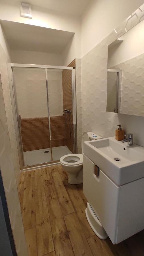 Flora House 3 Minutes From Lake Balaton ケストヘイ エクステリア 写真