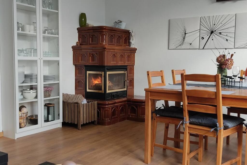 Flora House 3 Minutes From Lake Balaton ケストヘイ エクステリア 写真