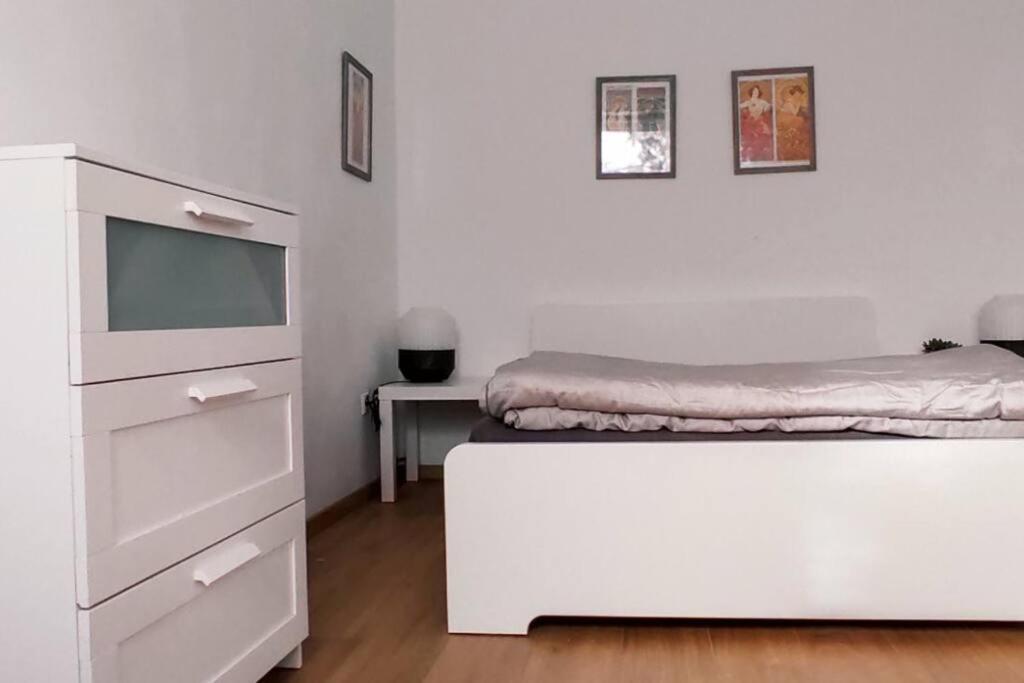 Flora House 3 Minutes From Lake Balaton ケストヘイ エクステリア 写真